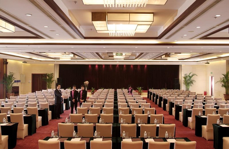 如何選擇會議日期？